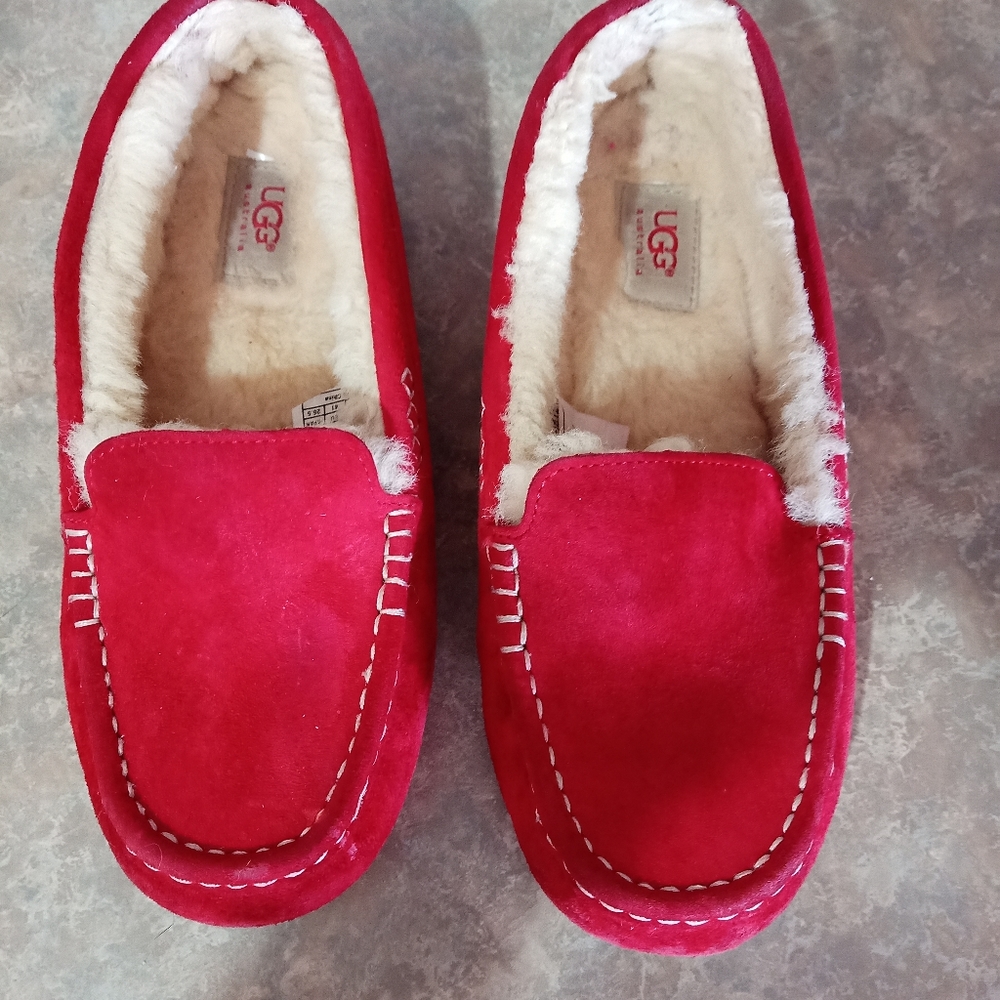 EUC! UGG ANSLEY MOCASSIN'S